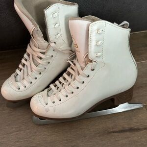 Jackson Mystique Girls Ice Skates, size 3